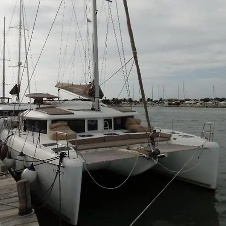 Boat Nicole
